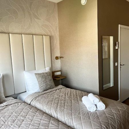 Hotel Astoria กรุงเฮก ภายนอก รูปภาพ
